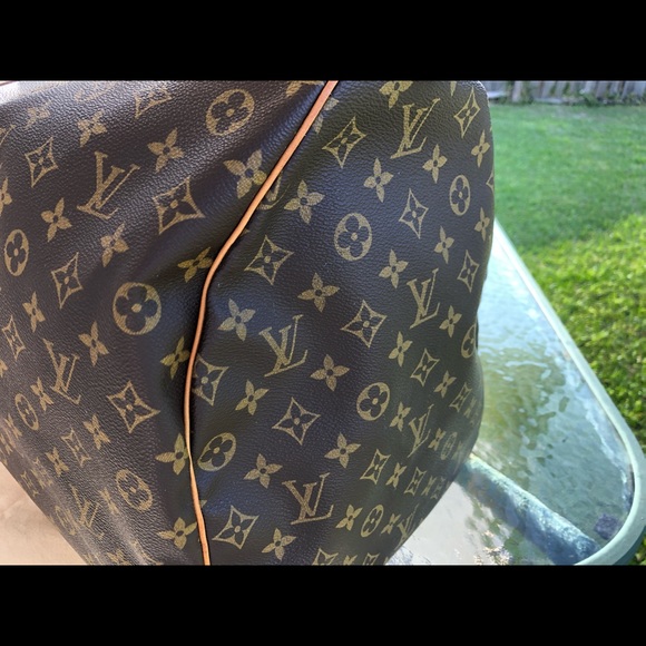 Authentic Louis Vuitton Keepall 60” - Picture 2 of 8